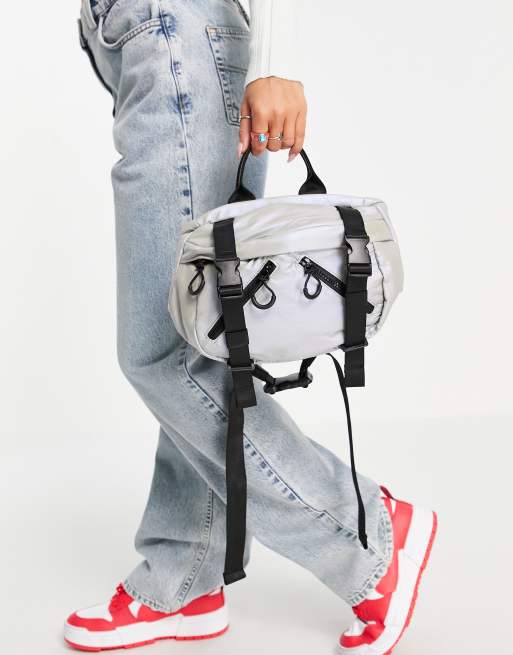 Topshop - Sac banane en nylon r?�fl?�chissant | ASOS