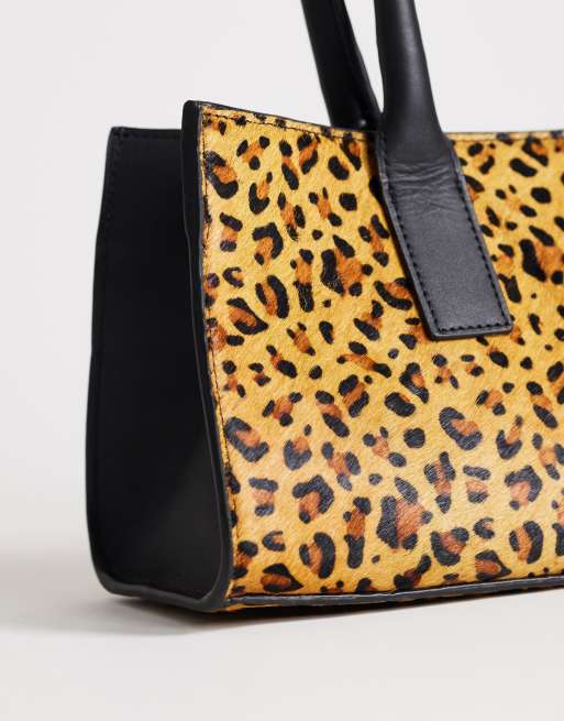 Topshop sac bowling cabas Tiana en cuir véritable à poils, imprimé léopard, 4 de 4