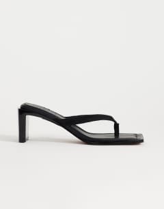 Sadie toe thong heel in black