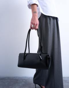 Sally folded bag in black