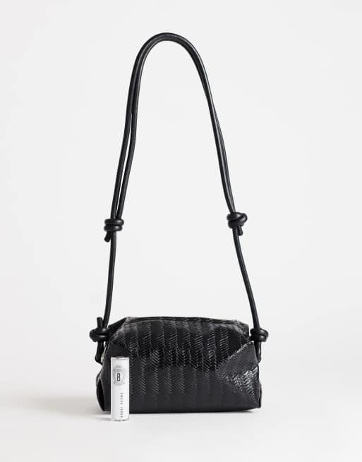 Topshop Samara piccola borsa a tracolla intrecciata nera, 2 di 4