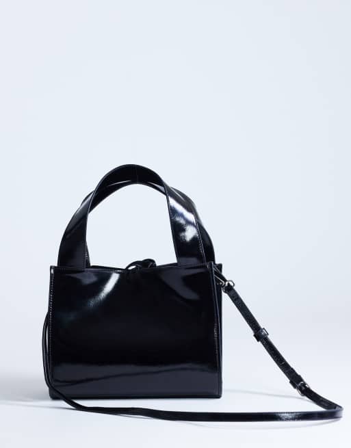 Topshop – Sandy – Kleine Handtasche aus echtem Wildleder und Leder in Schwarz mit Bindeverschluss, 4 von 4