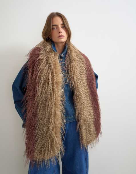 Topshop Sandy luchtige faux-fur sjaal in bruin en bordeauxrood - view 1