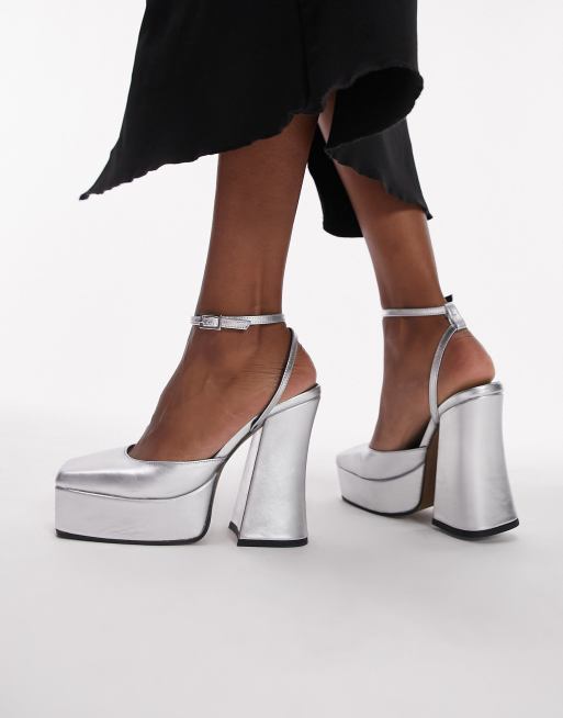 Topshop premium silver leather platforms. These two part sandals have an Adjustable ankle strap with a Buckle fastening, a Square toe, Platform sole and high Block heel. 