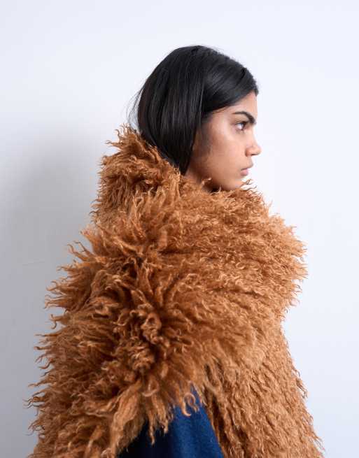 Topshop - Sara - Dekensjaal van ruig imitatiebont in lichtbruin, 2 van 3