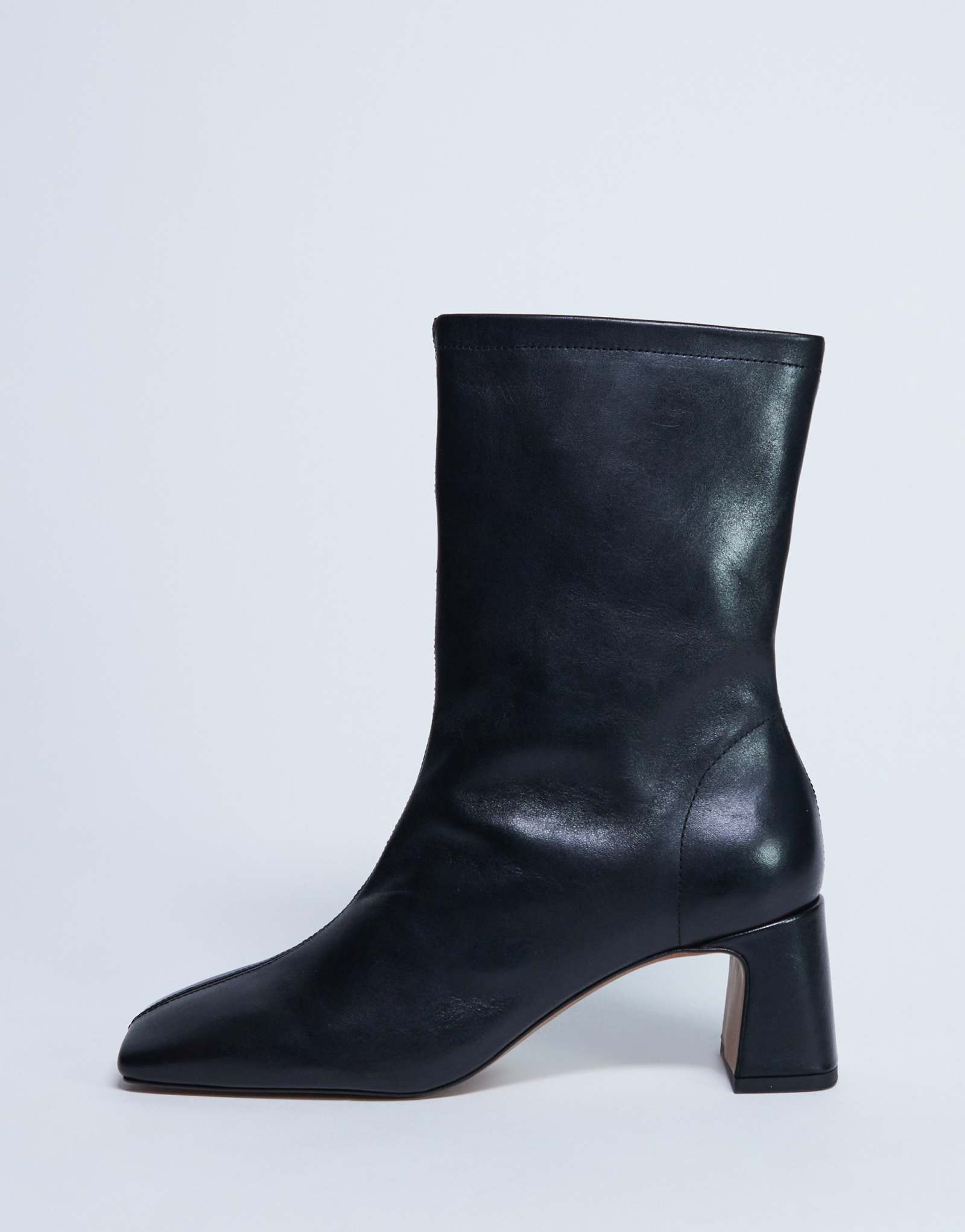 Черные кожаные сапоги премиум-класса Topshop Sara с квадратным носком и расклешенным каблуком