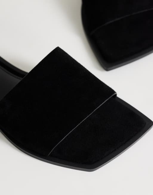 Topshop Sara real suede flat mule sandals in black, 3 of 4