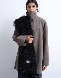 Sara shaggy faux fur blanket scarf in black
