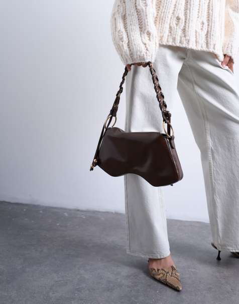 Topshop – Sarah – Schultertasche in Schokobraun mit Überwendlichnaht - view 1