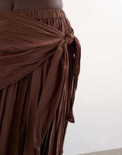 Model wearing Sash tie crinkle full maxi skirt in chocolate