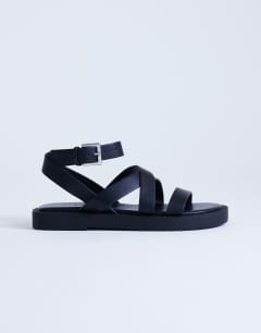 Sasha strappy flat sandal in black