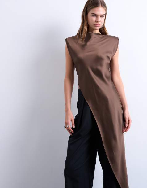 Topshop - Satijnen tuniek met asymmetrische zoom en schoudervullingen in chocoladebruin - view 1