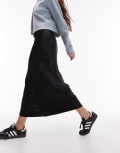 [Topshop] Topshop satin bias midi skirt in black 18 BLACK