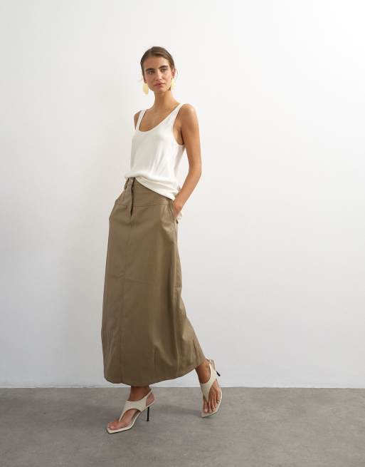 Topshop satin cami-top med dyb rund hals i creme, 3 af 4