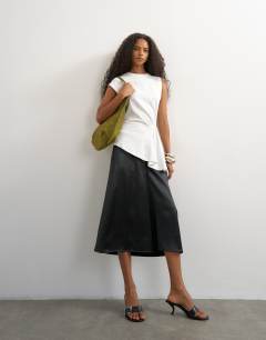 Model wearing Satin culotte in black