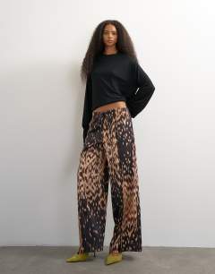 Satin feel straight leg trouser in porcupine print