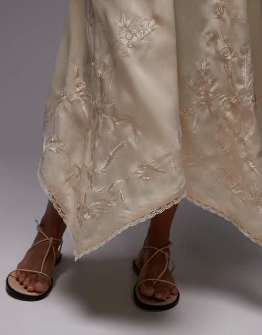 Topshop satin hanky hem skirt with embroidery in ivory, 4 of 5