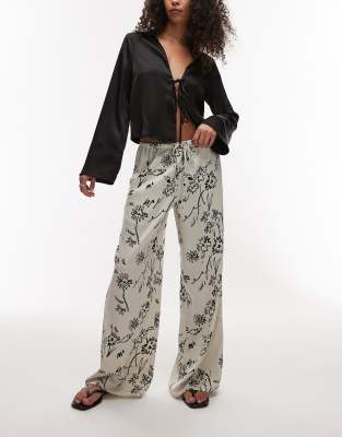 Topshop - Satin-Hose in Schwarz mit Tunnelzug und Blumenskizzen-Muster-Bunt