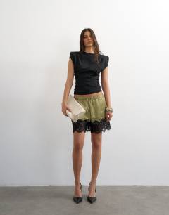 Satin lace insert short in geo print