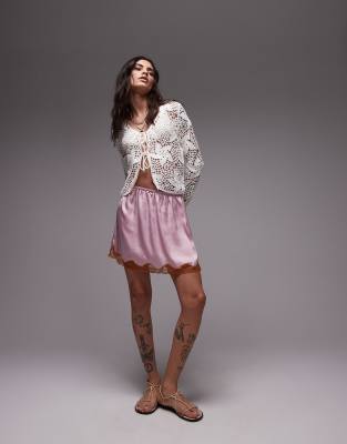 Topshop - Satin-Petticoat in Rosa mit senfgelber Spitzenborte