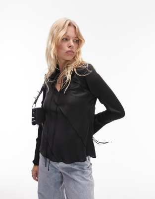 satin raw edge top in black