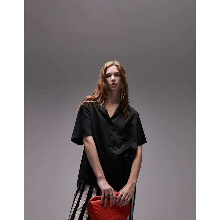 205000303-1-black?$n_750w$&wid