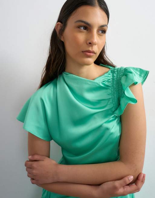 Topshop satin smockad miniteklänning med detaljer i ljus smaragdgrön, 2 av 4