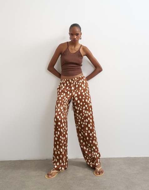 Topshop – Satinhose mit Kordelzugbund, abstraktem Tierfellmuster und weitem Bein - view 1