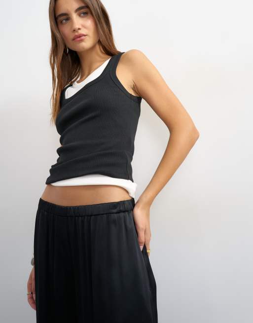 Topshop satynowe kuloty w czerni, 2 z 5