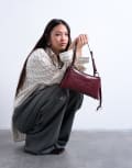[Topshop] Topshop Saxon textured shoulder bag in burgundy One Size BURGUNDY