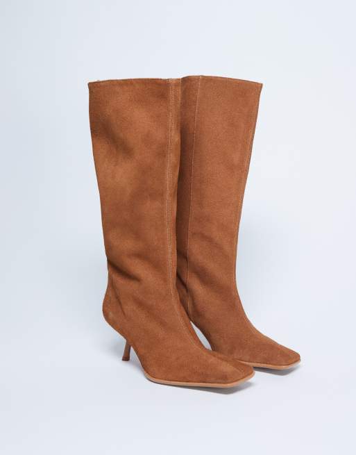 Topshop - Scarlett - Stivali al ginocchio in pelle scamosciata premium color cuoio con punta squadrata