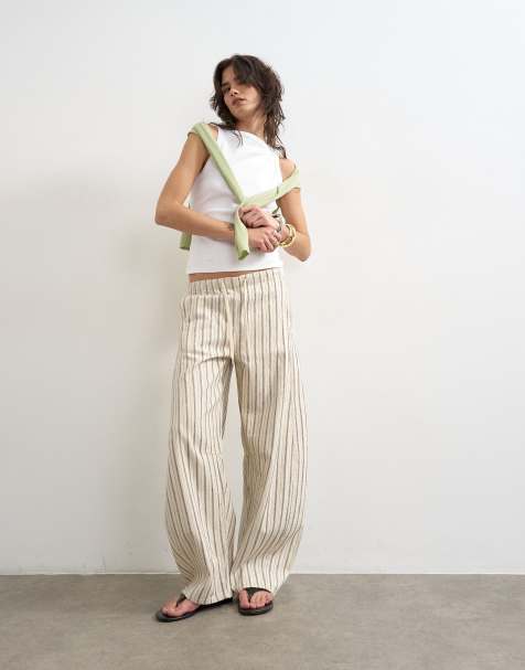 Topshop – Schlupfjeans in Ecru gestreift mit abgerundetem Beinschnitt - view 1