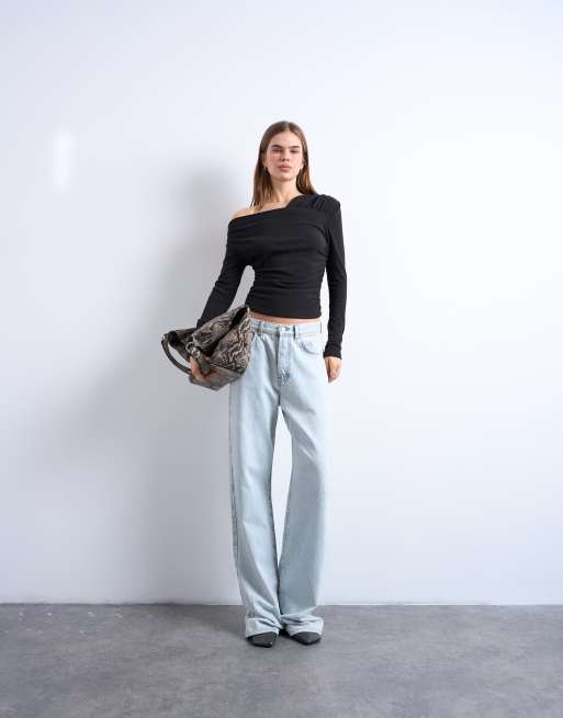 Topshop – Schulterfreies, weiches Oberteil in Schokobraun mit Raffung, 3 von 4