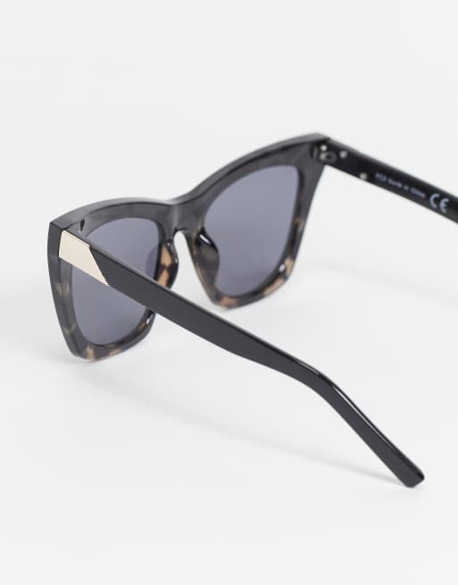 Topshop – Schwarze Oversize-Sonnenbrille im Cat-Eye-Stil mit schwarz getönten Gläsern, 4 von 4
