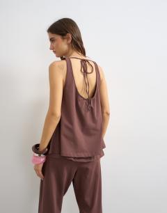 Model wearing Scoop neck trapeze top co-ord in chocolate
