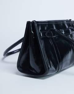 Model wearing Scottie shoulder bowler bag in black