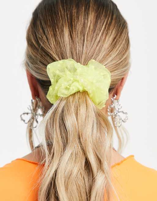 Topshop - Scrunchie med imiterede perler i i gul organza