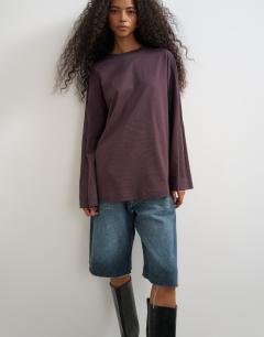 Seamed detail long sleeve skater top in chocolate