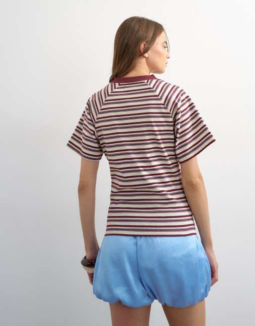 Topshop – Seitlich gerafftes, knappes T-Shirt mit Streifen und V-Ausschnitt, 4 von 4