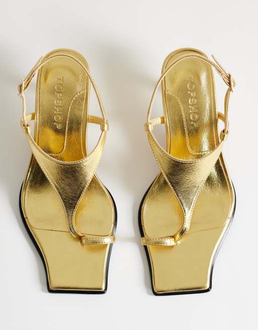 Topshop Selina tie up heeled sandals with toe loop in gold, 2 of 4