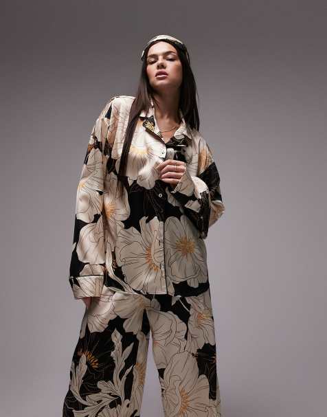 Topshop – Set med svart, blommig pyjamas i satin med kantränder och ögonmask - view 1
