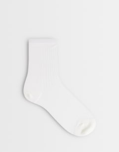 Sheer ribbed sock in white