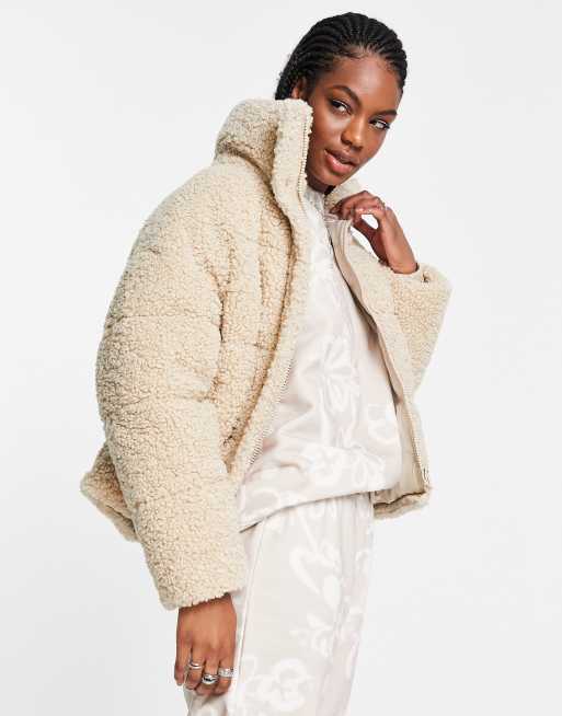 La hearts hotsell oversized sherpa jacket