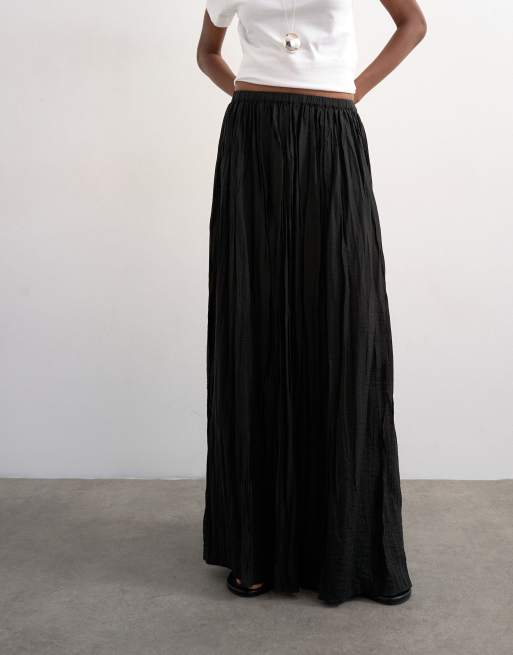 Topshop shirred waist crinkle full circle skirt in black, 2 of 5