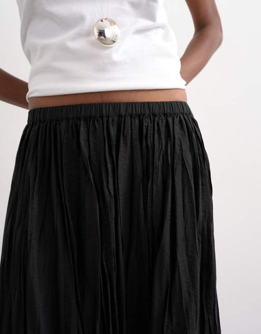 Topshop shirred waist crinkle full circle skirt in black, 3 of 5