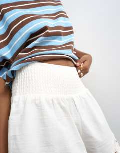 Model wearing Shirring detail knicker short in ecru