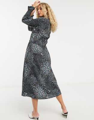 dress with ruching at the waist