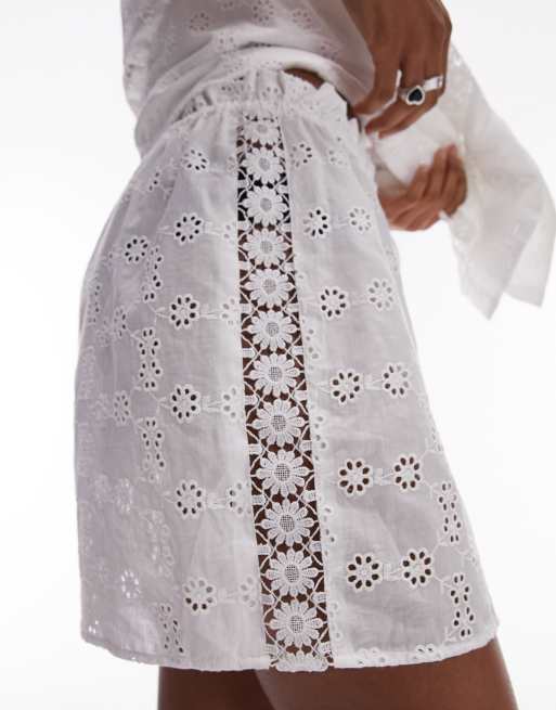 Topshop - Short de plage en broderie anglaise à bords en dentelle - Blanc, 4 de 5