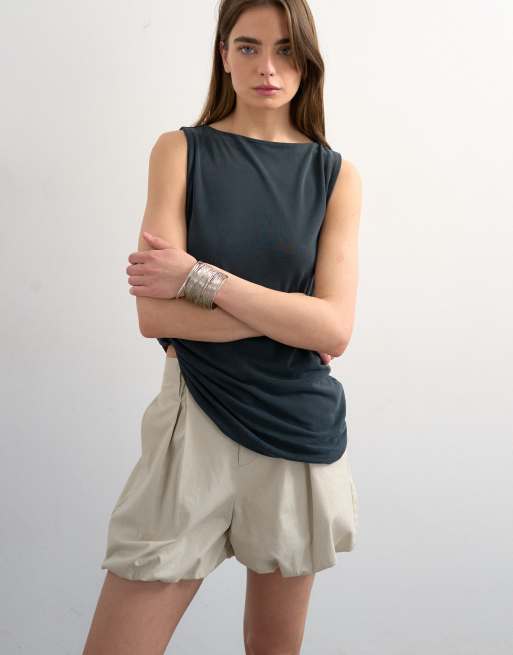 Topshop - Short épuré à ourlet boule - Neutre, 3 de 5