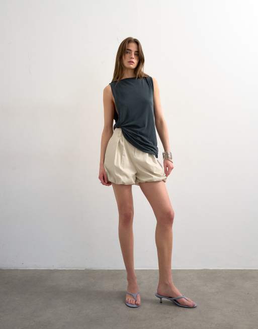 Topshop - Short épuré à ourlet boule - Neutre, 5 de 5